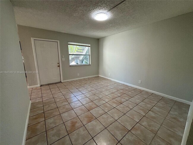 Building Photo - 7921 NW 44th Ct
