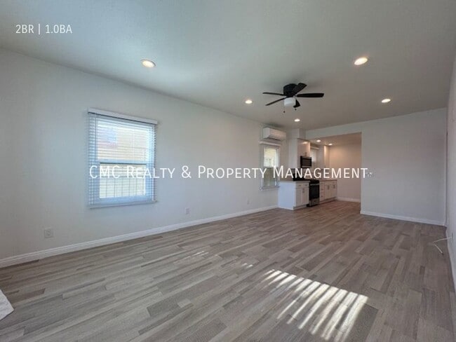 Building Photo - Large Remodeled Ocean View Unit