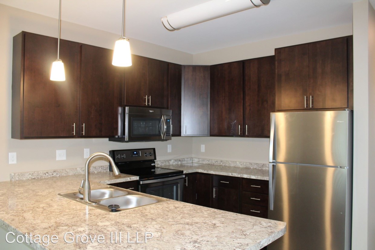 Primary Photo - 3 br, 2.5 bath Apartment - 4100 Pioneer Drive