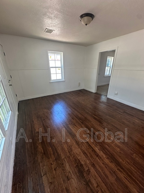 Foto del edificio - 1619 Bellaire St