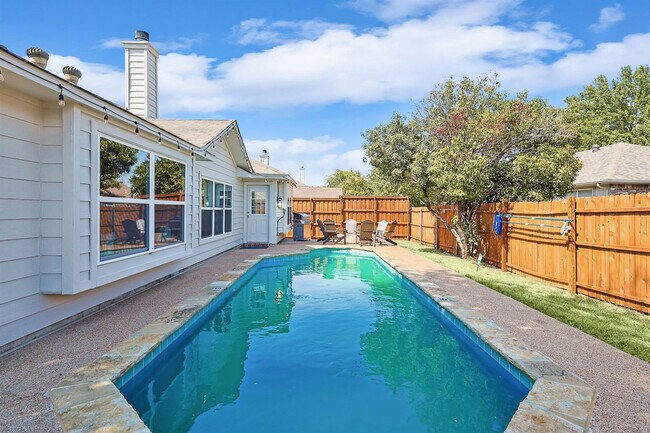 Foto del edificio - 915 Santa Fe Dr