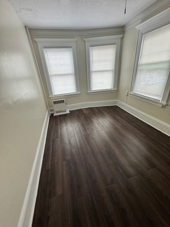 Foto del edificio - 119-10 Farmers Blvd