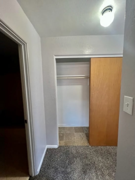 Building Photo - Karen Jean Apartments