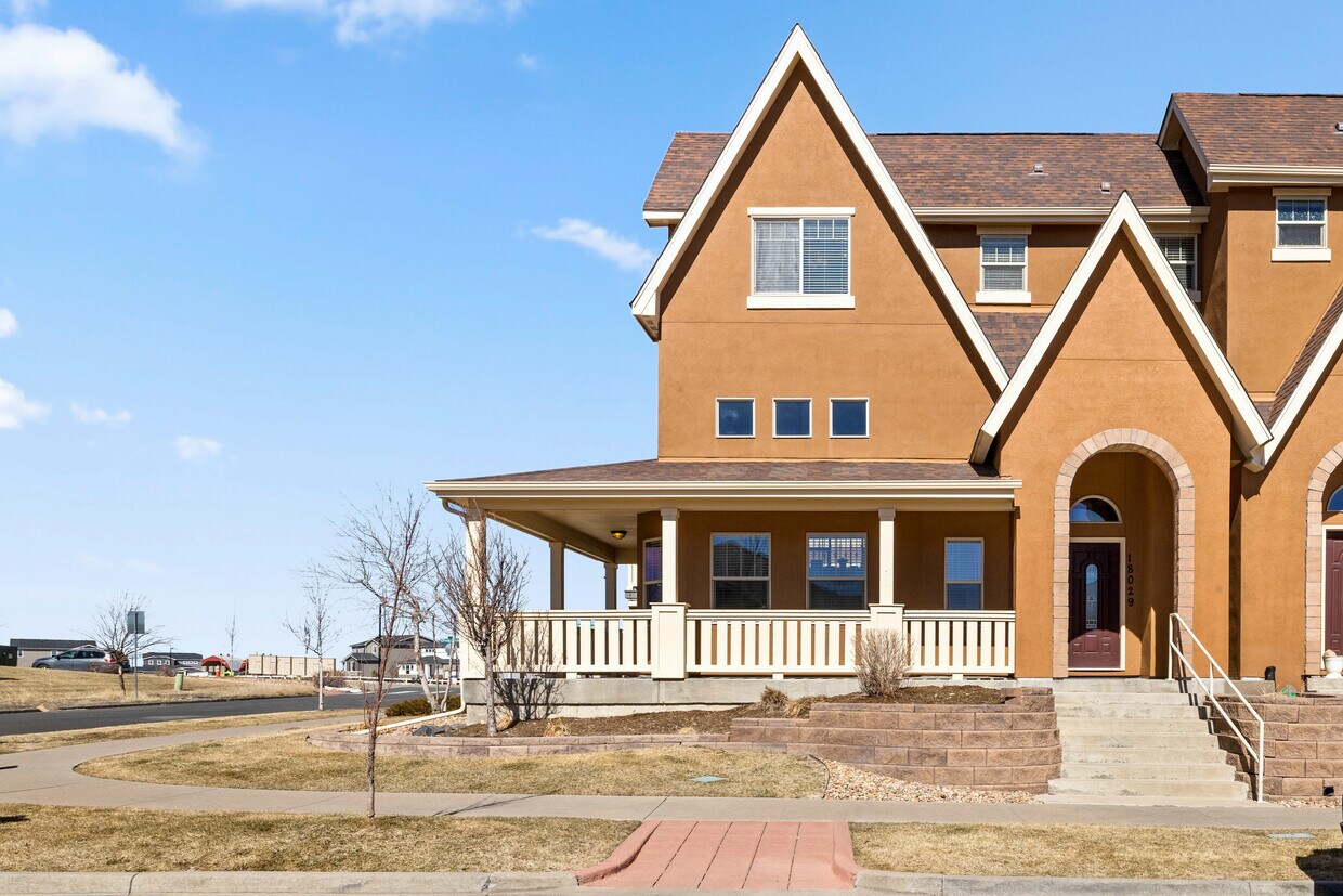 Primary Photo - 18029 E Saskatoon Pl