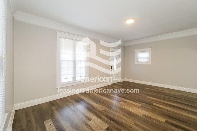 Foto del edificio - 1055 Ann Ave