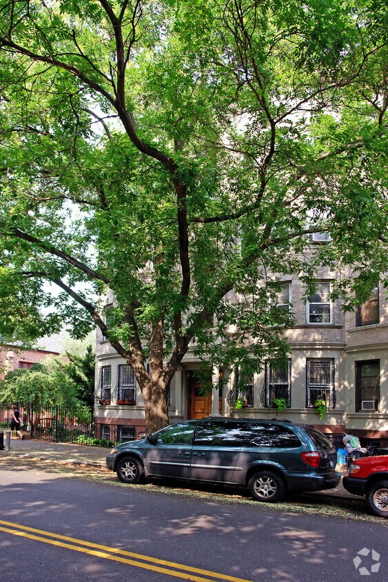 Foto del edificio - 404 6th Ave