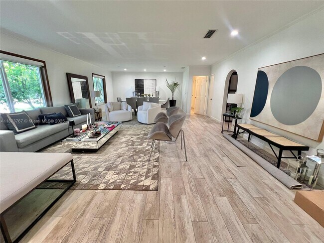 Foto del edificio - 13200 SW 59th Ave