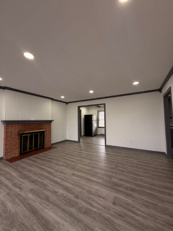 Foto principal - 17727 Crest Dr