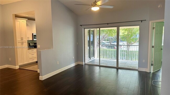 Building Photo - 16340 Malibu Dr