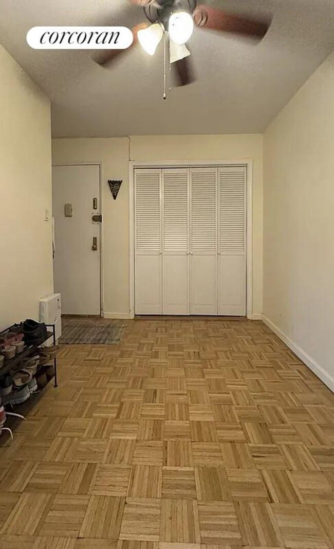 Foto del edificio - 1580 E 18th St