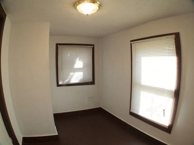 Building Photo - 2 br, 1 bath Apartment - 626 Vries St SW # 1
