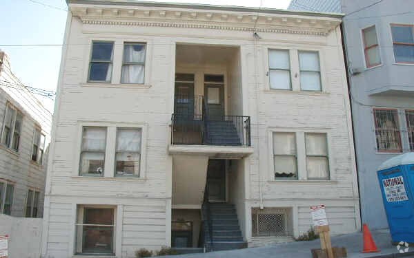 Building Photo - 2138-2144 Jones St