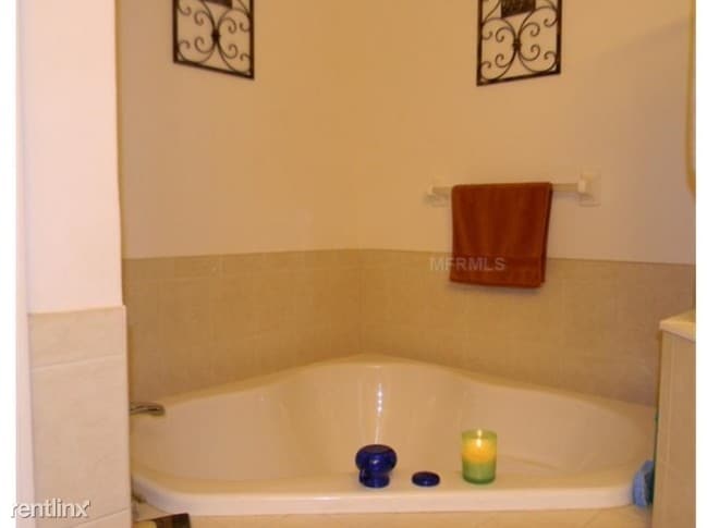 Building Photo - 4527 Amberly Oaks Ct