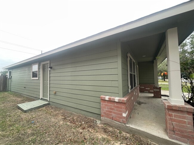 Building Photo - 21231 Grand Linden Ct