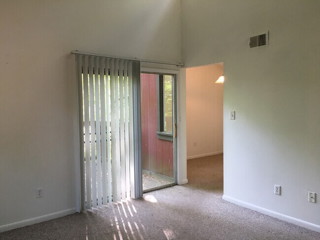 Building Photo - 500