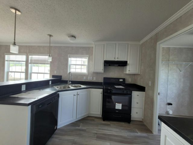 Building Photo - 114 Star Cir