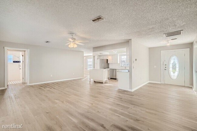 Building Photo - 3 br, 2 bath House - 11391 Salters Street ...