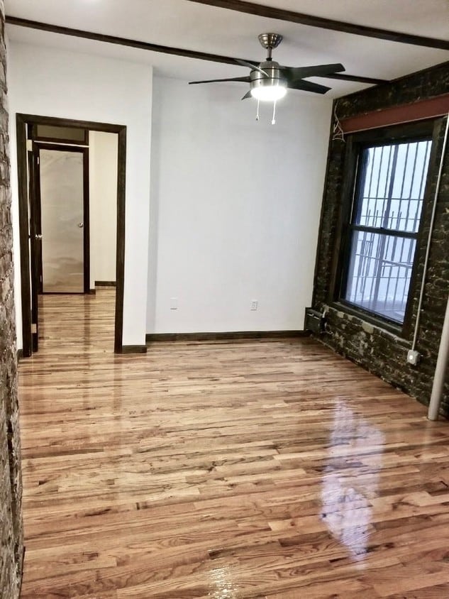 Primary Photo - 645 E 11th St