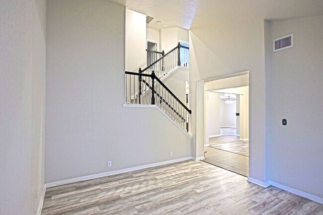 Foto del edificio - 934 Avery Pkwy