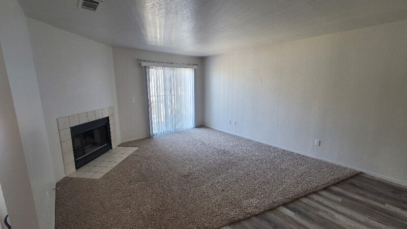 Foto principal - 824 S Norma St