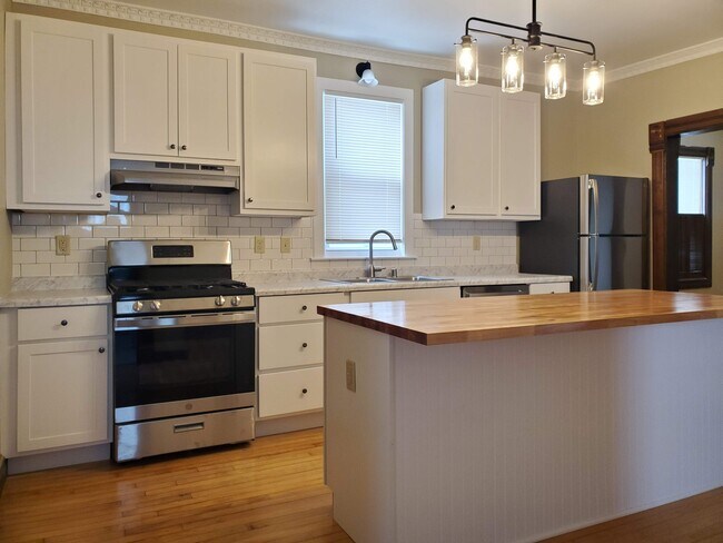 Foto del edificio - 2159 S Mound St