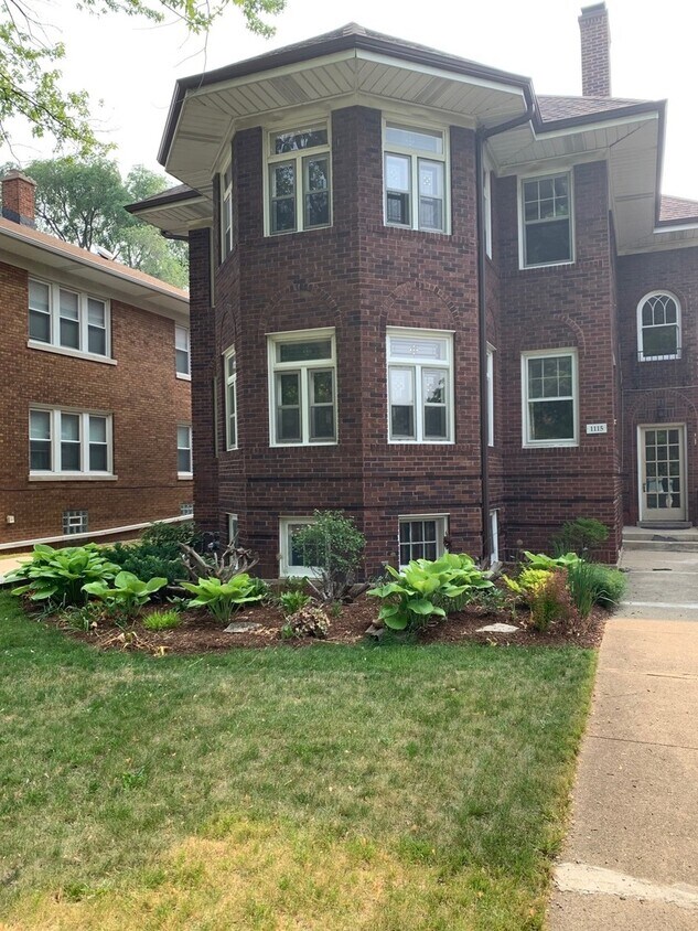 Primary Photo - 1115 Bonnie Brae