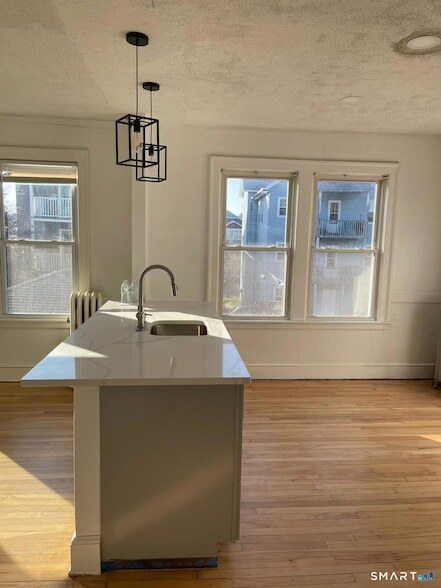 Foto del edificio - 69 Kimball Dr