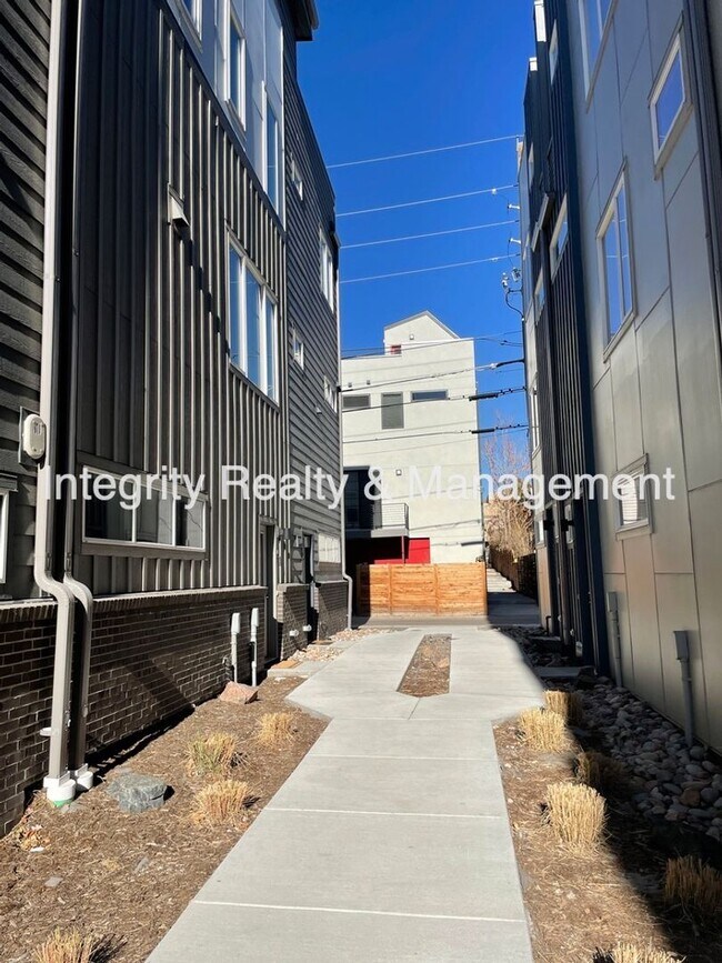 Foto del edificio - 2815 W 25th Ave