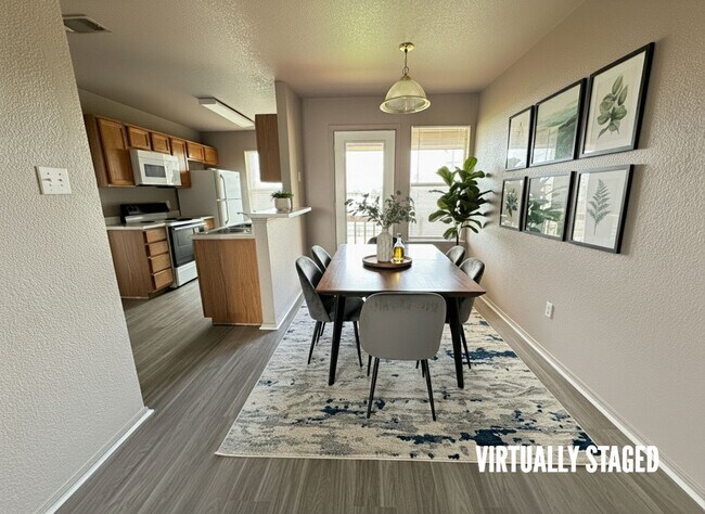 Foto del edificio - 5702 Greengate Dr