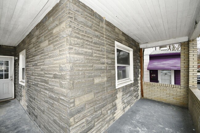 Foto del edificio - 1243 Evans St