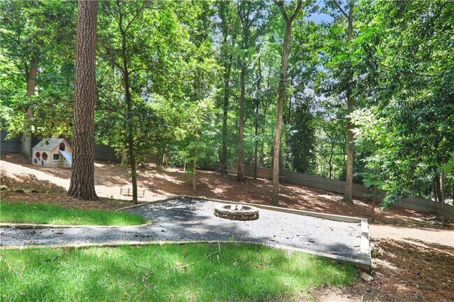 Foto del edificio - 1254 Moores Mill Rd NW