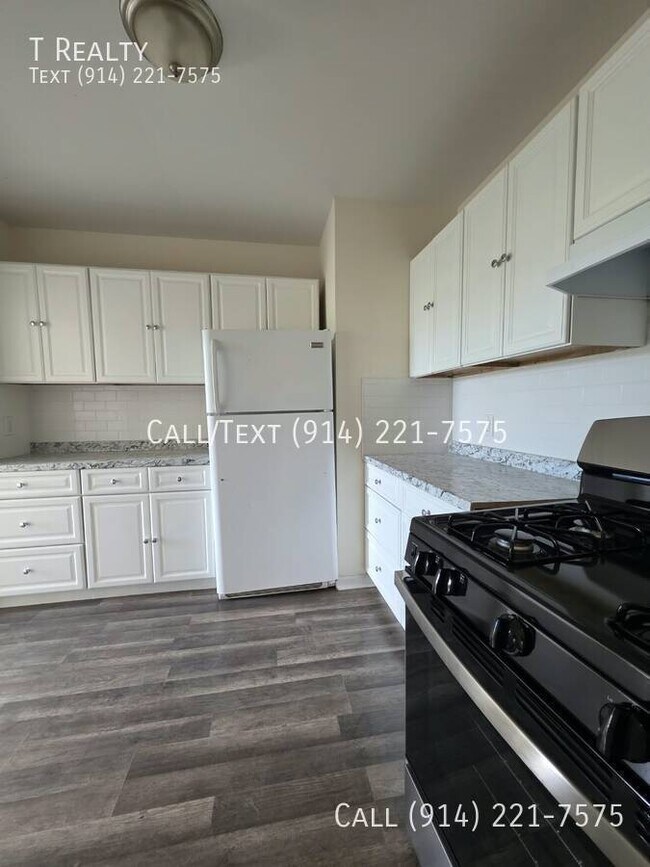 Foto del edificio - 369 Warburton Ave