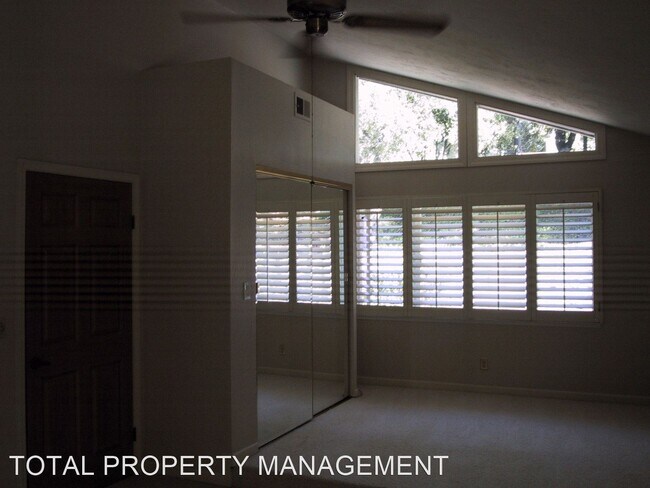 Foto del edificio - 3 br, 2.5 bath House - 120 COLLEGE TERRACE #D