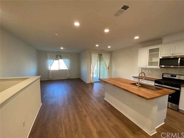 Building Photo - 2845 E Berry Loop Privado