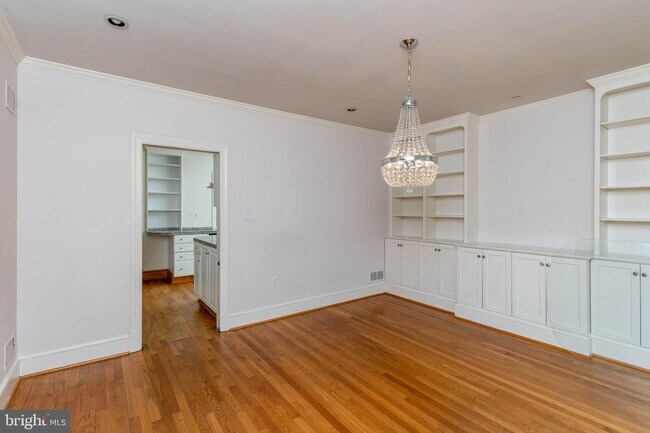 Foto del edificio - 7014 Hunter Ln