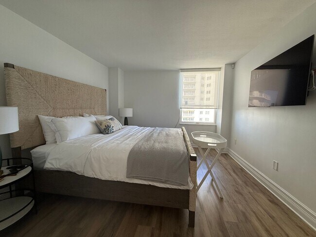 Foto del edificio - Stunning Atlantic Ocean view 1bedroom 1 bathroom condo