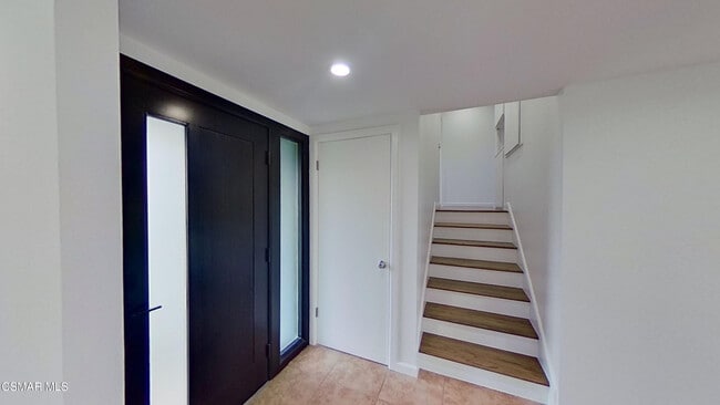 Foto del edificio - 845 La Grange Ave