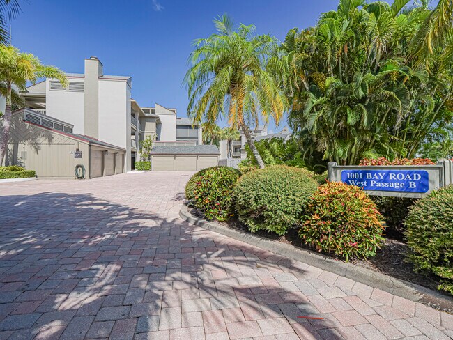 Foto del edificio - 1001 Bay Rd