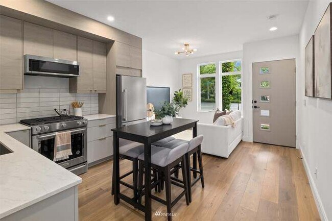 Foto del edificio - 4758 Green Lake Way N