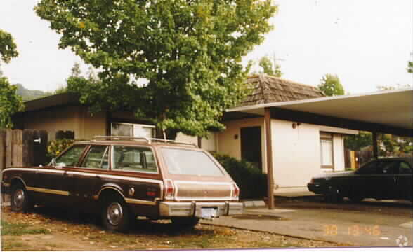 Primary Photo - 5185 Parkhurst Dr