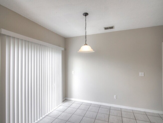 Building Photo - 3322 Kelsey Ln
