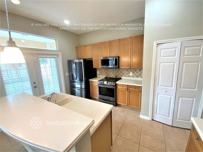 Foto del edificio - 340 Brier Rose Ln