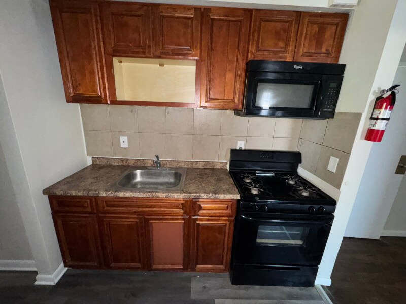 Foto principal - 104 Montclair Ave