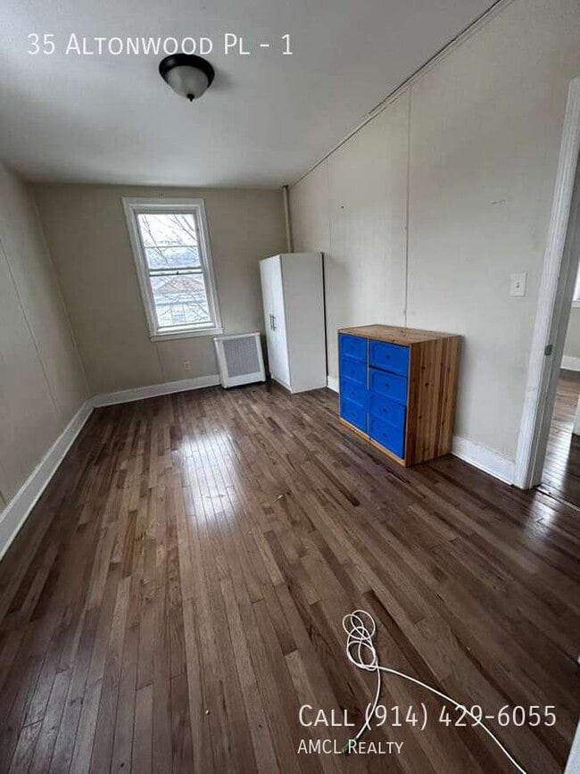 Photo - 35 Altonwood Pl Apartment