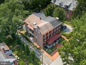 Building Photo - 318 N Matlack St