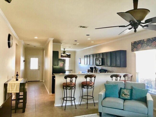 Foto del edificio - 806 Prairie Grass Ln