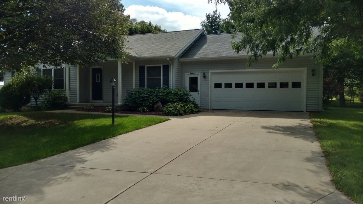 Foto principal - 62915 Planeville Ave