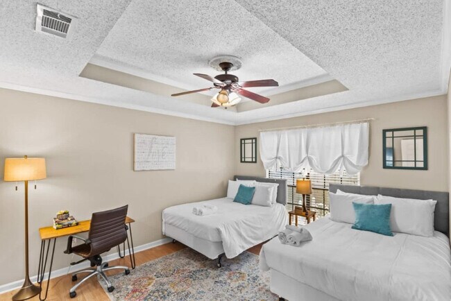 Foto del edificio - 553 Westhaven Blvd