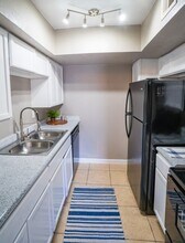 Building Photo - Country Club Place Apartments