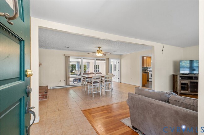 Foto del edificio - 1871 Pender Ave